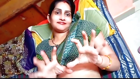 Brunette hibabii in hindi vokum sex vid with the mouth