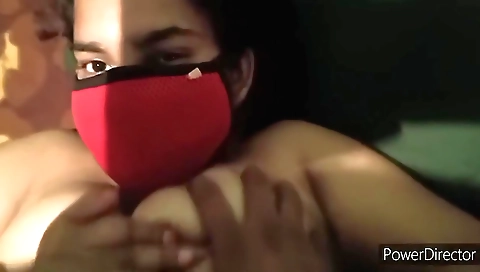 Indian girl with a sexy body cumming in a porn video