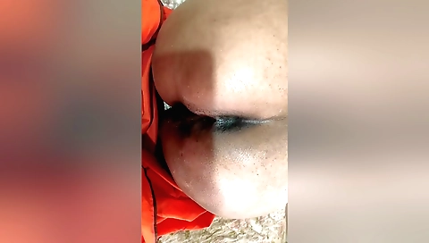 Indian amateur hussy masturbates in her bedroom solo