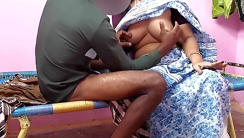 Indian slut with a sexy ass and mouth goes to her aunt