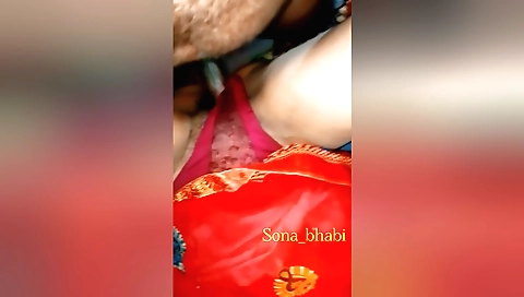 Amateur indian porn video with hairy pussy of a girl