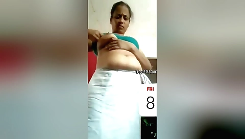 This beautiful indian girl stretches her ass and pussy
