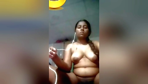Busty amateur hottie shows off her hairy body on camera