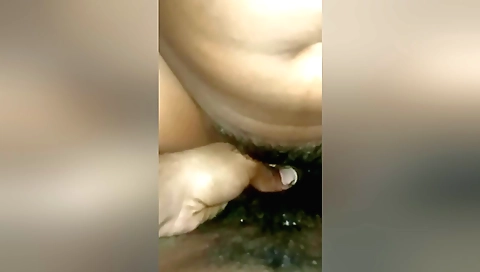 Bhabi shows off her hairy pussy in her homemade video