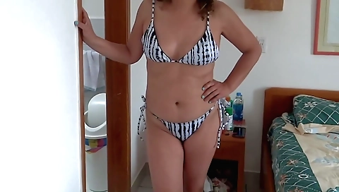 Hot indian chick stepsister shows off on the beach