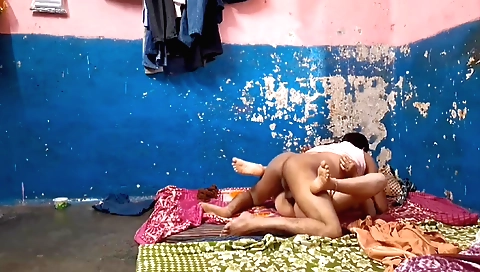 Indian teen with a small booby cunt gets her pussy fucked