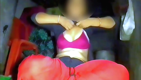 Stunning indian 18+ with sexy face is masturbating