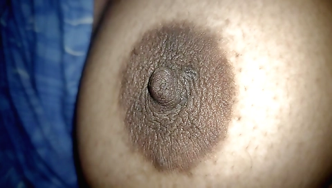 Indian girl gets her pussy cummed on in the desert