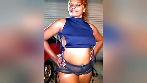 Indian seductress has a good time in her amateur sex video