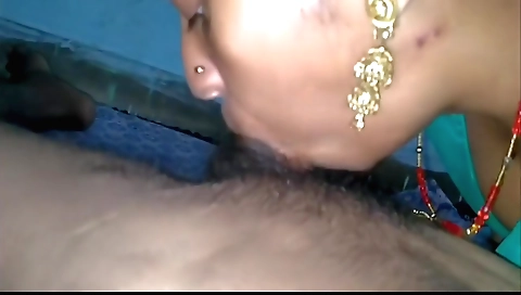 Amature brunette with a cute face and small titties 08f