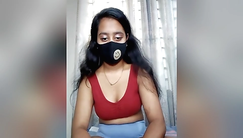 Amateur indian girl is doing solo xxx with her head