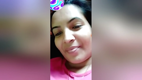 Boudi has made a sexy webcam video showing her big boobs