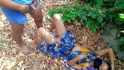 Indian brunette in the forest fucked by a stranger