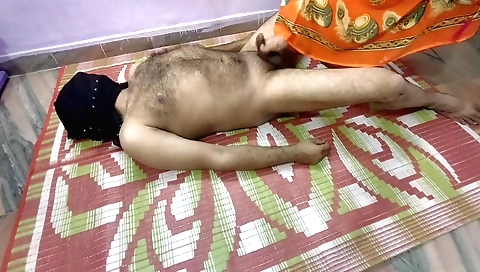 Indian brunette gets her asshole filled up by her boyfriend