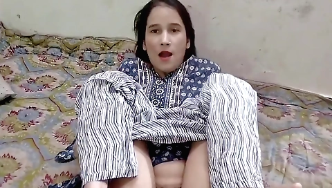 Indian solo girl video with a sexy body and a nice ass