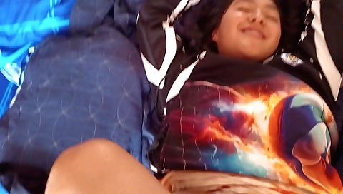 Indian girl masturbates to make a homemade porn video
