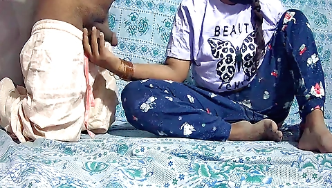 Indian teen gives a great blowjob and gets her pussy fucked