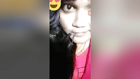 Indian beaut is showing off her natural boobs and pussy