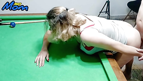 Indian chick with a hot face shows her body in a porn video