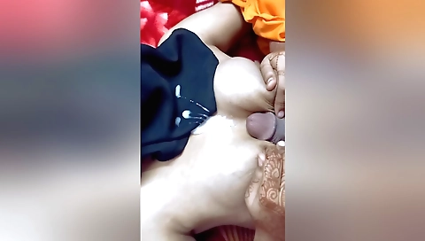 Amature muslim girl with big boobs cum in her juicy body