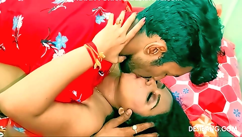 Amateur indian step fantasy gives massage before massage