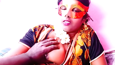 Indian stepsis fucked in her own big booty porn video