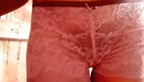 Indian amateur girl masturbating with her hand in a solo video