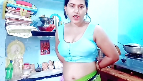 Indian teen solo female plays with fingers in yard