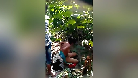 Brunette 2010 sex out on a beautiful tropical bush
