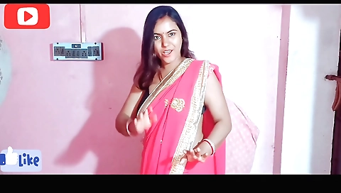 Indian solo video of a big booty brunette with navel