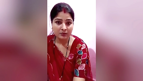 Indian teen stepsis does a gym solo show on camera
