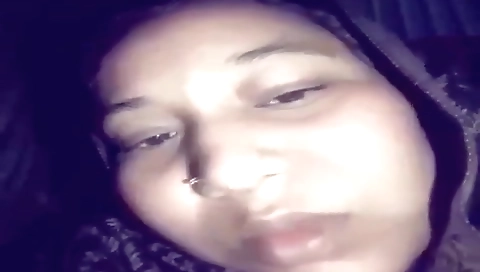 Indian woman in a black dress gets fucked in a solo clip