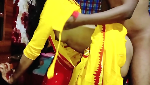 Indian girl enjoys her first sexual experience with her hubby
